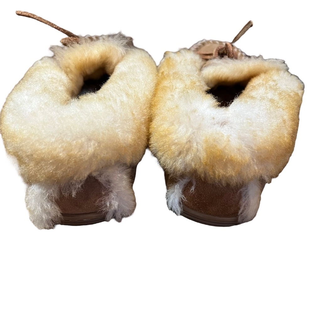 SOLD L.L. Bean Wicked Good Lamb Fur Lined Leather Moccasins Camel Tan Women’s - Picture 10 of 10